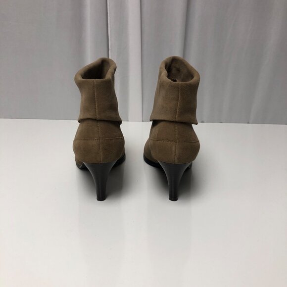 Lana Taupe Ankle Boots Womens Size 10M Leather Upper Cuffed Heeled Shoes - Picture 7 of 9
